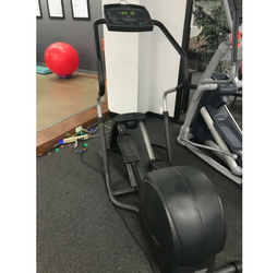 Precor 5.21 Elliptical Precor 5.21 Elliptical
